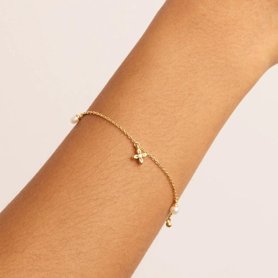 Jewellery BY CHARLOTTE | Live In Peace Bracelet Gold