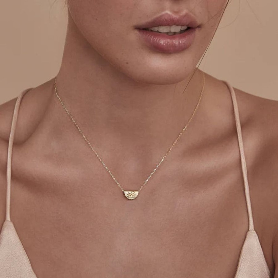 Jewellery BY CHARLOTTE | 14K Gold Mini Lotus Necklace