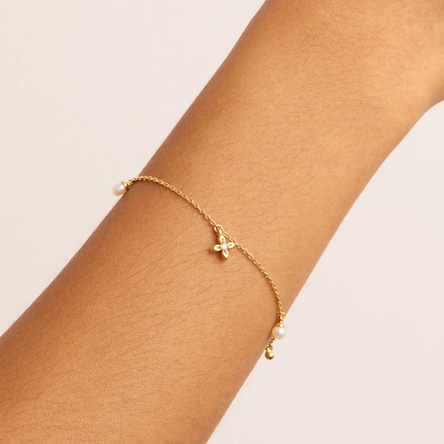 Jewellery BY CHARLOTTE | Live In Peace Bracelet Gold