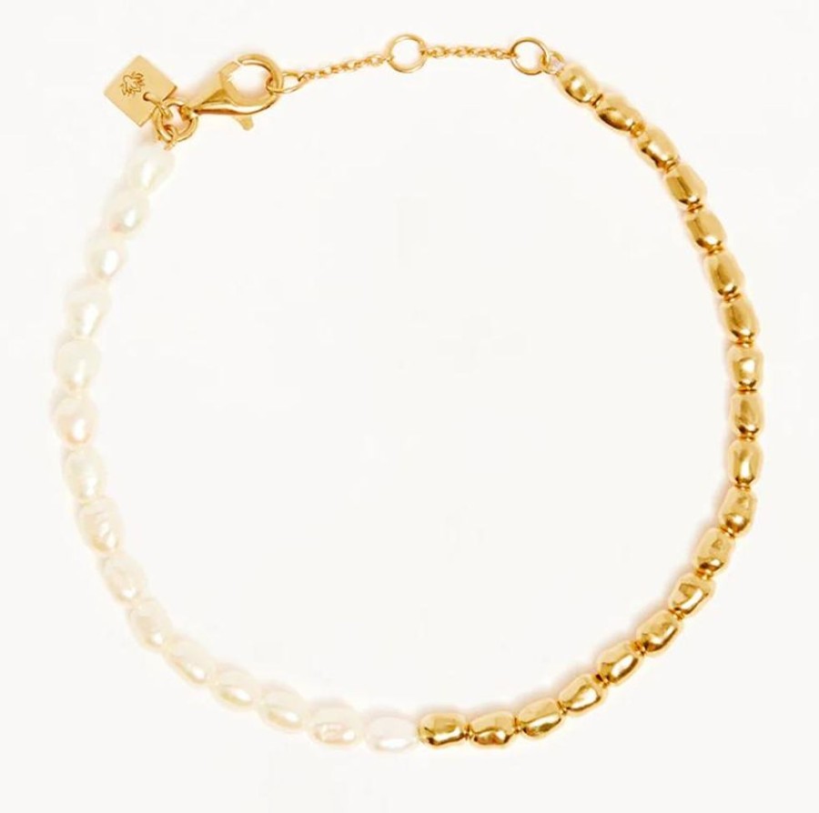 Jewellery BY CHARLOTTE | By Your Side Pearl Bracelet - Gold